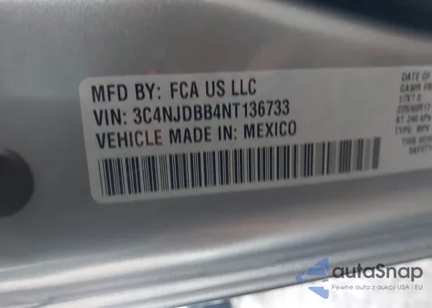2022 Jeep Compass Latitude 4X4 from USA, damaged, VIN 3C4NJDBB4NT136733